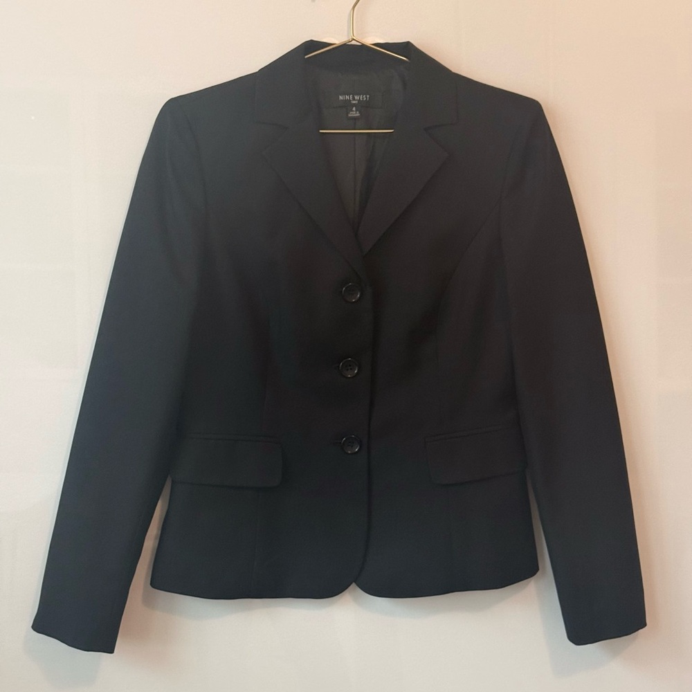 Nine West Black Tailored Three-Button Blazer